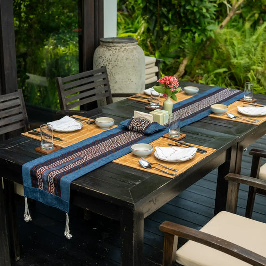 Table Runner (2.7m/2.9m) & Napkin Bag Set