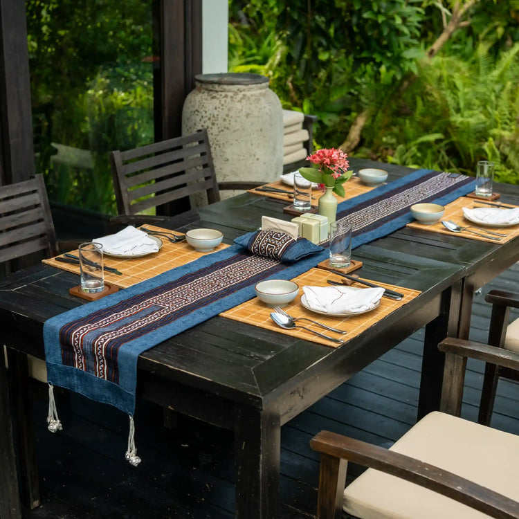 Table Runner (2.7m/2.9m) & Napkin Bag Set